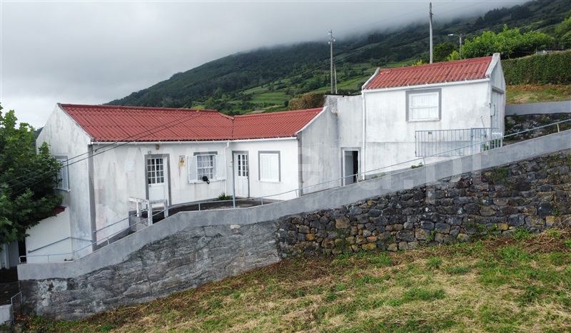 Moradia Isolada T5 Velas, Manadas (Santa Bárbara) - 1502330 - 2