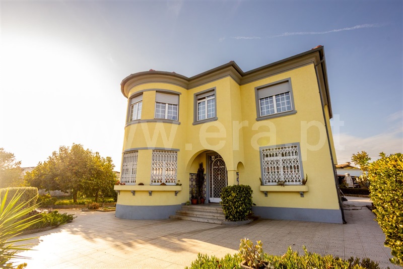 Moradia Isolada T5 / Vila Nova de Famalicão, Delães