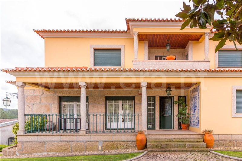 Moradia T5 à venda em Andrães, Vila Real — foto 9