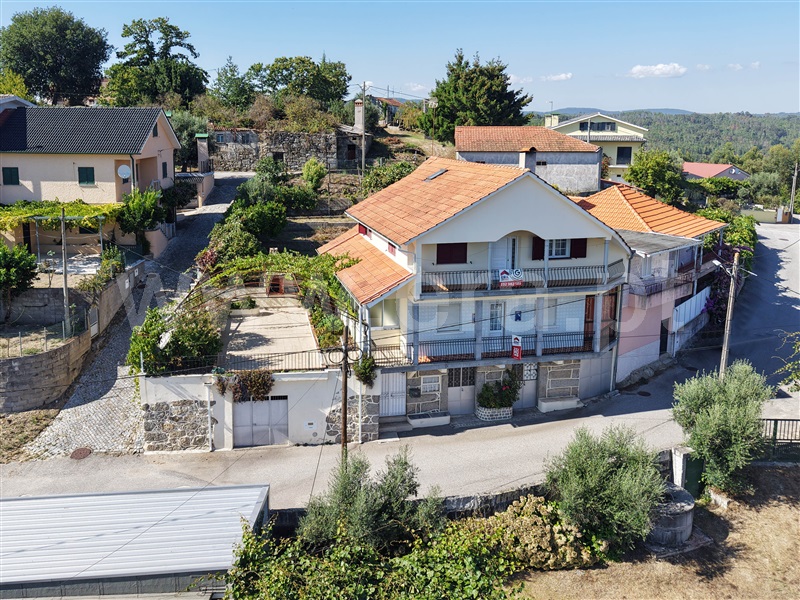 Moradia Isolada T5 / Viseu, Barreiros e Cepões