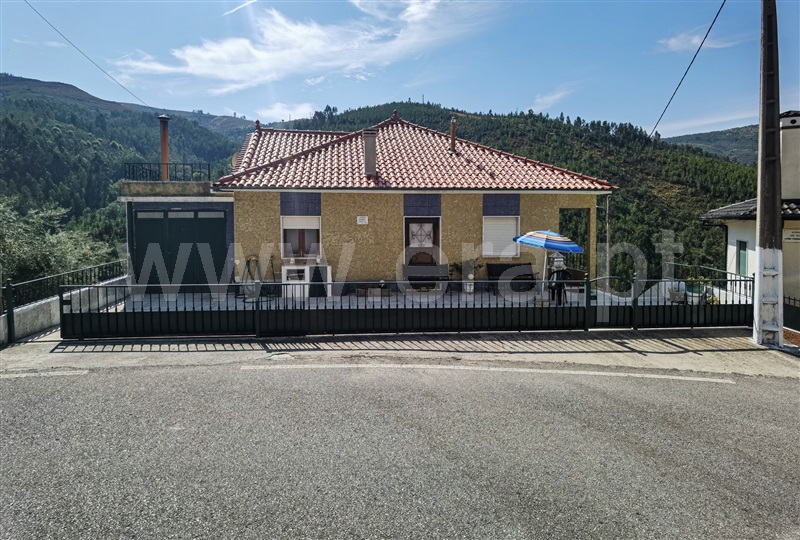 Moradia Isolada T6 / Arganil, Arganil