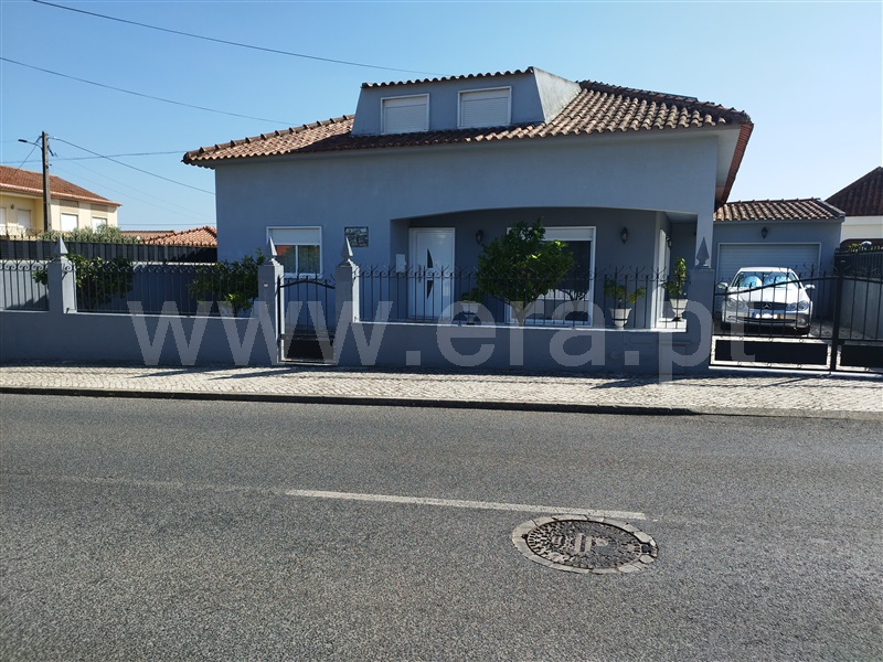 Moradia Isolada T6 / Bombarral, Bombarral