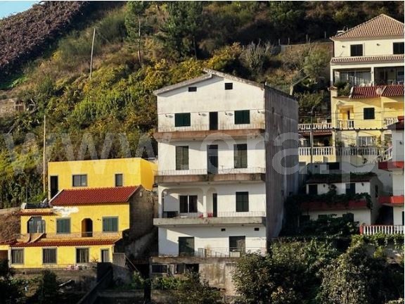 Moradia Isolada T6 / Câmara de Lobos, Estreito de Câmara de Lobos