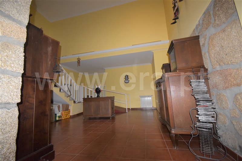 Moradia Isolada T6 com Piscina Chaves, Lagarelhos - 1292296 - 17