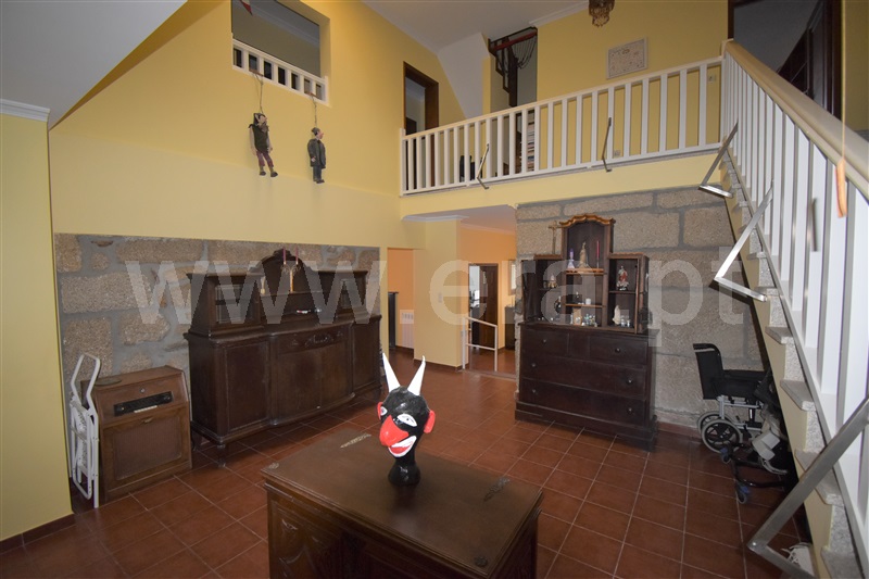 Moradia Isolada T6 com Piscina Chaves, Lagarelhos - 1292296 - 19