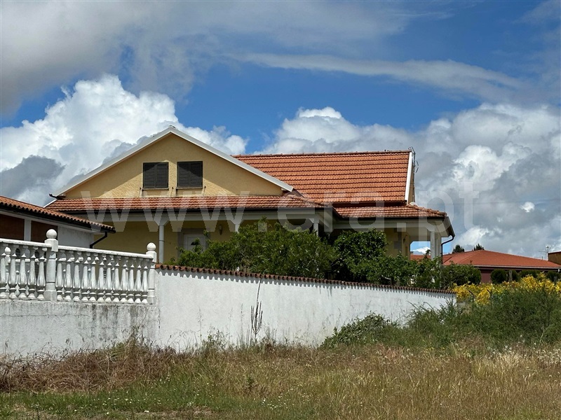 Moradia Isolada T6 / Chaves, São Pedro de Agostém