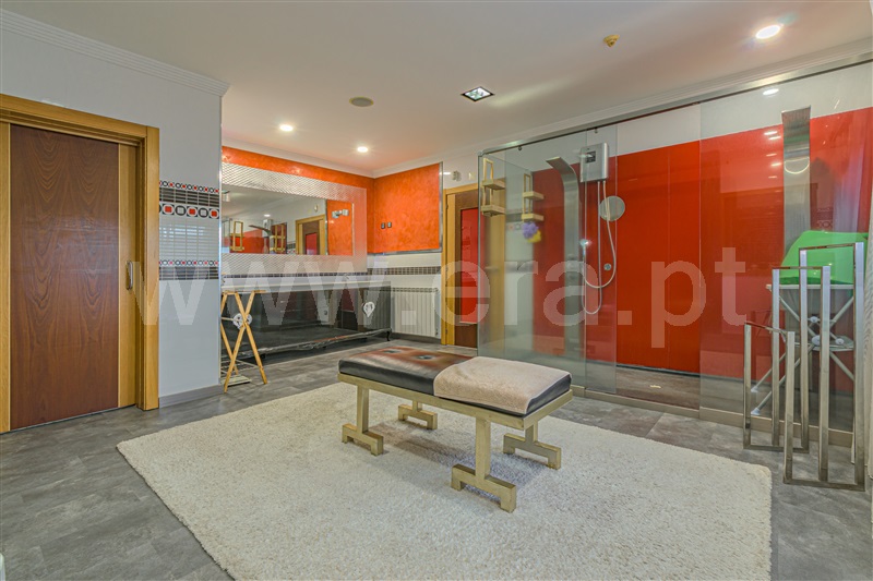 Moradia Isolada T6 com Terreno Chaves, Vale de Anta - 1484043 - 59