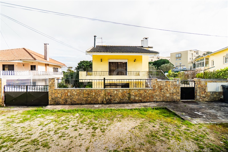 Moradia Isolada T6 / Oeiras, Barcarena Centro