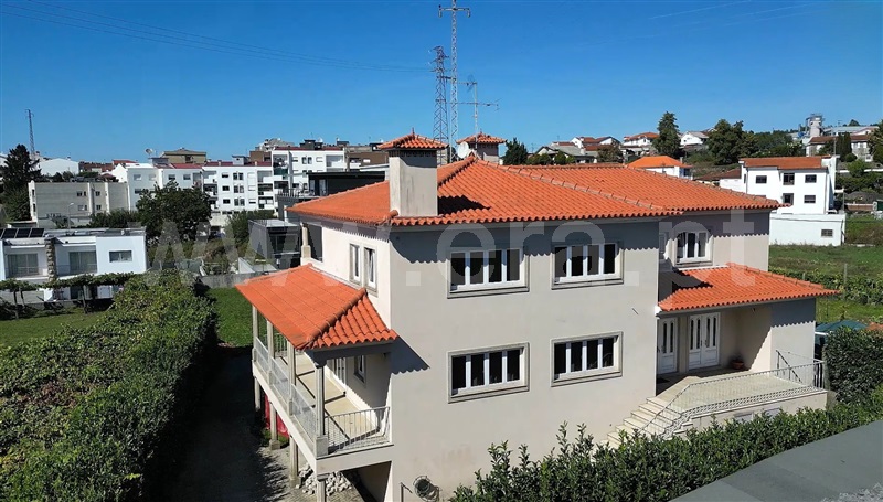 Moradia Isolada T6 / Paços de Ferreira, Freamunde