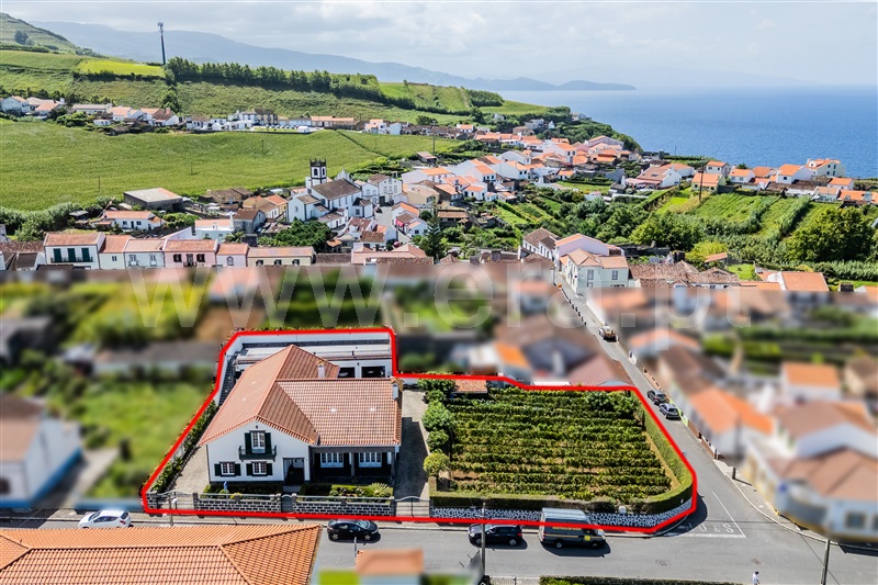 Moradia Isolada T6 / Ribeira Grande, Fenais da Ajuda