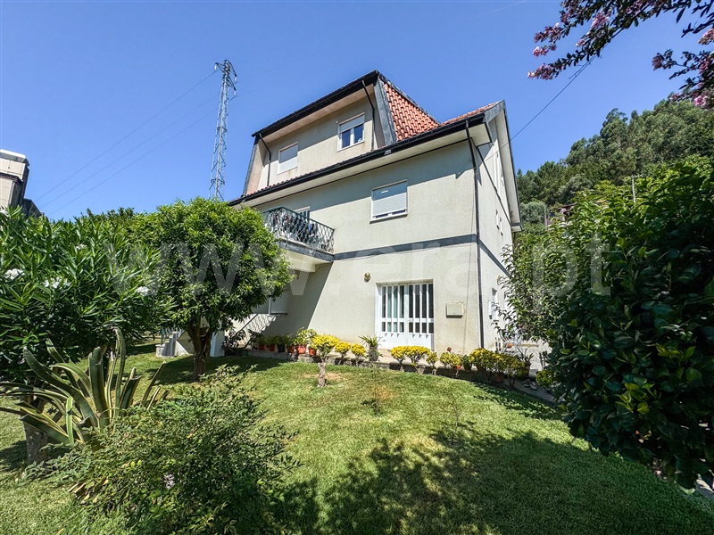 Moradia Isolada T7 com Jardim Amares, Caldelas, Sequeiros e Paranhos - 1400497 - 16