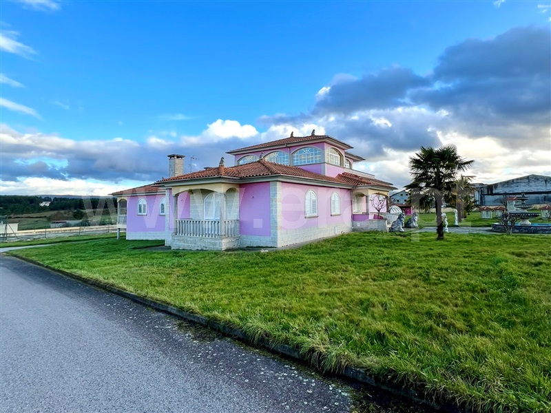 Moradia T6+ à venda em Bustelo, Chaves — foto 2