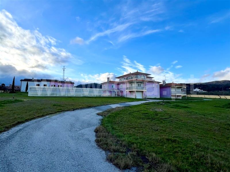 Moradia T6+ à venda em Bustelo, Chaves — foto 4