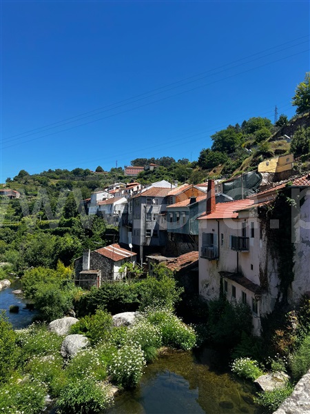 Moradia à venda em Lamego (Almacave e Sé), Lamego — foto 2