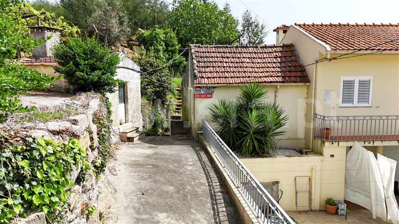 Moradia / Marco de Canaveses, Banho e Carvalhosa