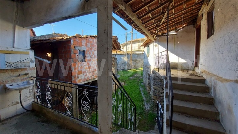 Moradia  Mirandela, Suçães - 1451423 - 2