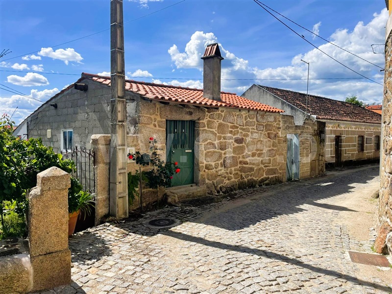 Moradia / Mirandela, Torre de Dona Chama