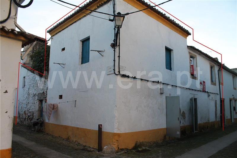 Moradia / Nisa, Espírito Santo, Nossa Senhora da Graça e São Simão