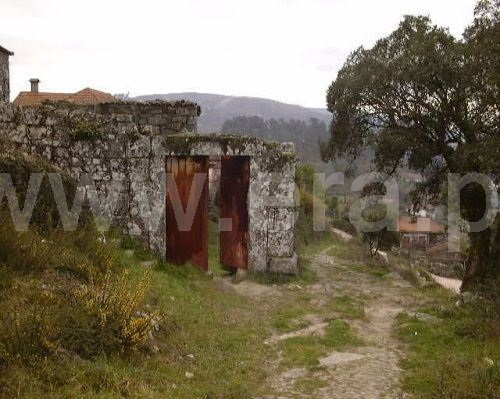 Moradia / Paredes de Coura, Cossourado e Linhares