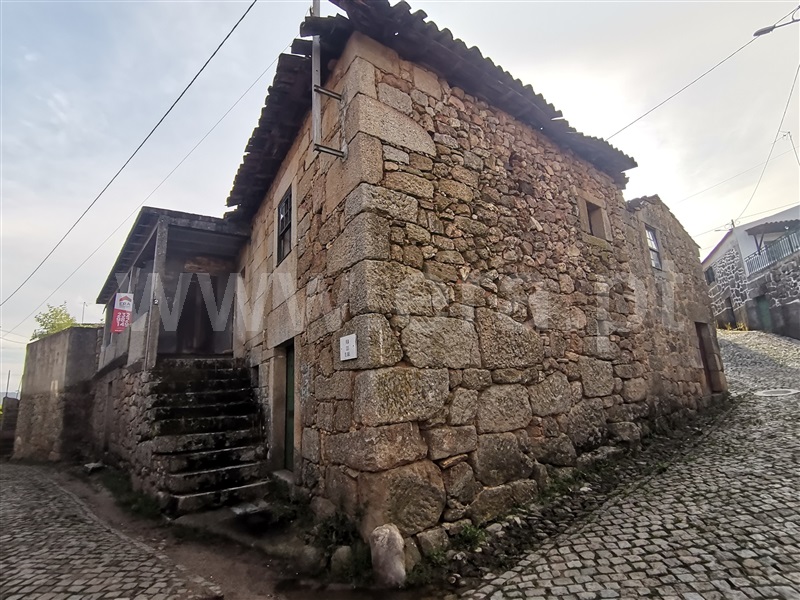 Moradia / Penalva do Castelo, Miusela