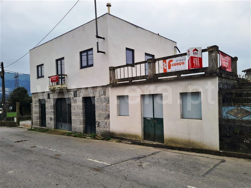 Moradia / Póvoa de Lanhoso, Santo Emilião