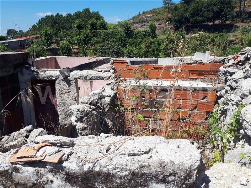 Moradia  Póvoa de Lanhoso, Travassos - 802024 - 2