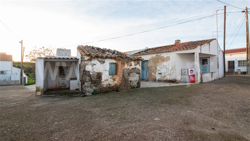 Moradia Rústica / Alcoutim, Martim Longo