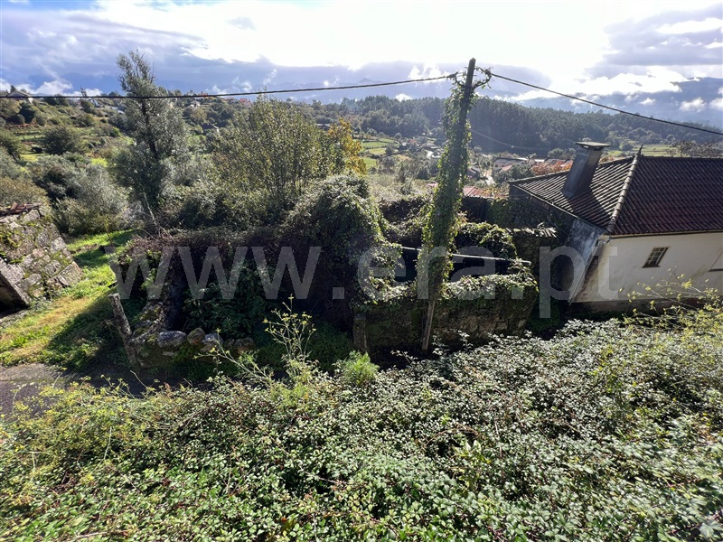 Moradia Rústica / Arcos de Valdevez, Monte Redondo