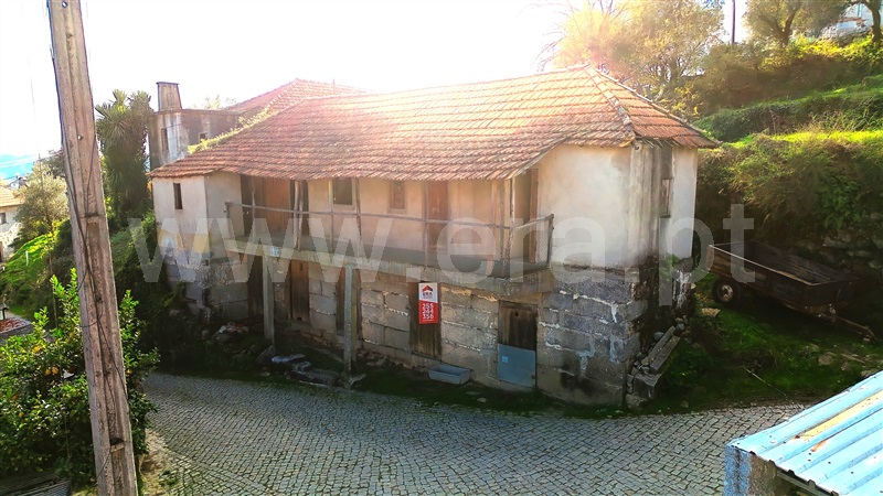 Moradia Rústica / Felgueiras, Macieira da Lixa e Caramos