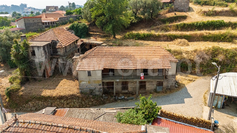 Moradia Rústica / Felgueiras, Macieira da Lixa e Caramos