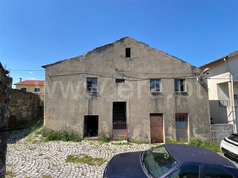 Moradia Rústica / Mangualde, Mangualde, Mesquitela e Cunha Alta