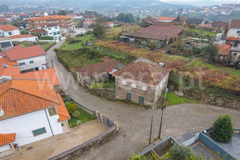 Moradia Rústica / Paredes, Lordelo