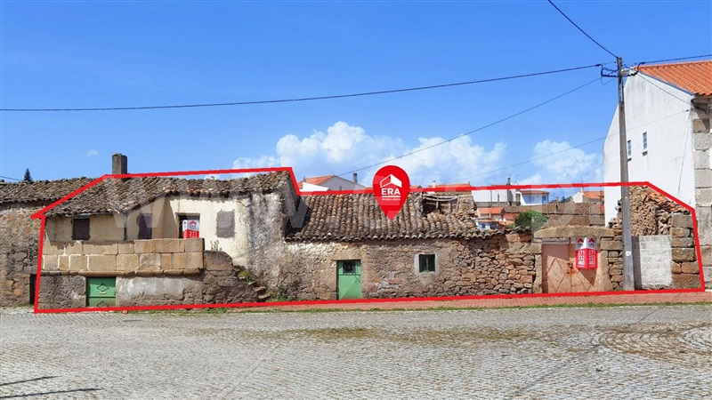 Moradia Rústica / Pinhel, Alto do Palurdo