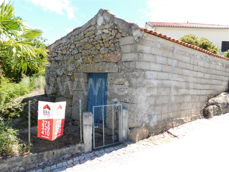 Moradia Rústica / Sabugal, Sortelha