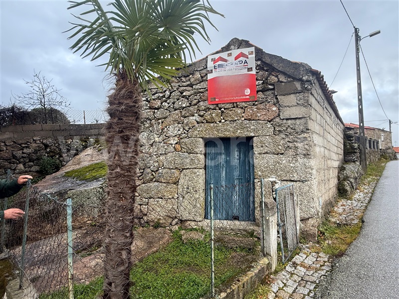 Moradia Rústica / Sabugal, Sortelha