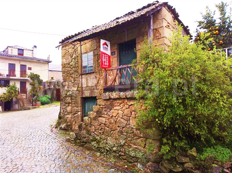 Moradia Rústica / Sátão, Rio de Moinhos