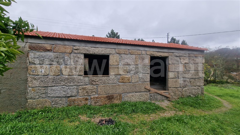Moradia Rústica T1 / Amarante, Gouveia (São Simão)
