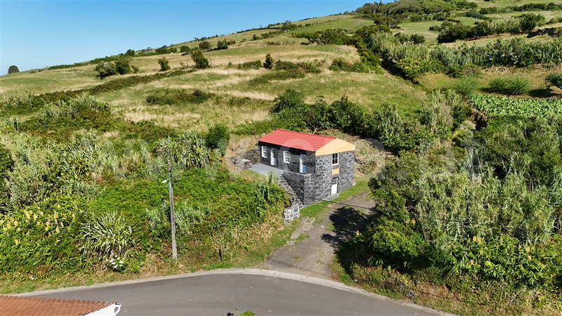 Moradia Rústica T1 / Horta, Cedros