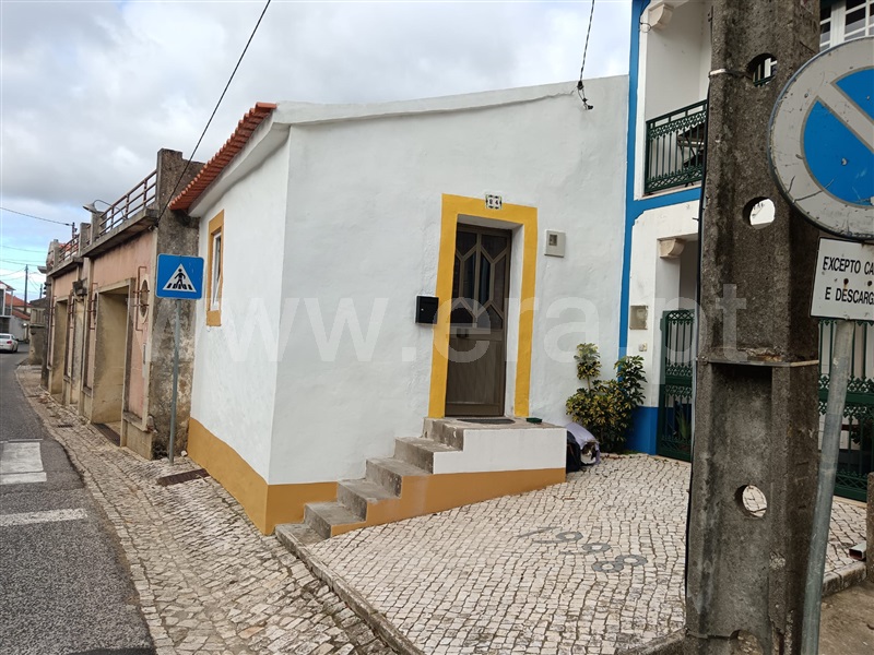 Moradia Rústica T2 / Óbidos, Santa Maria, São Pedro e Sobral da Lagoa