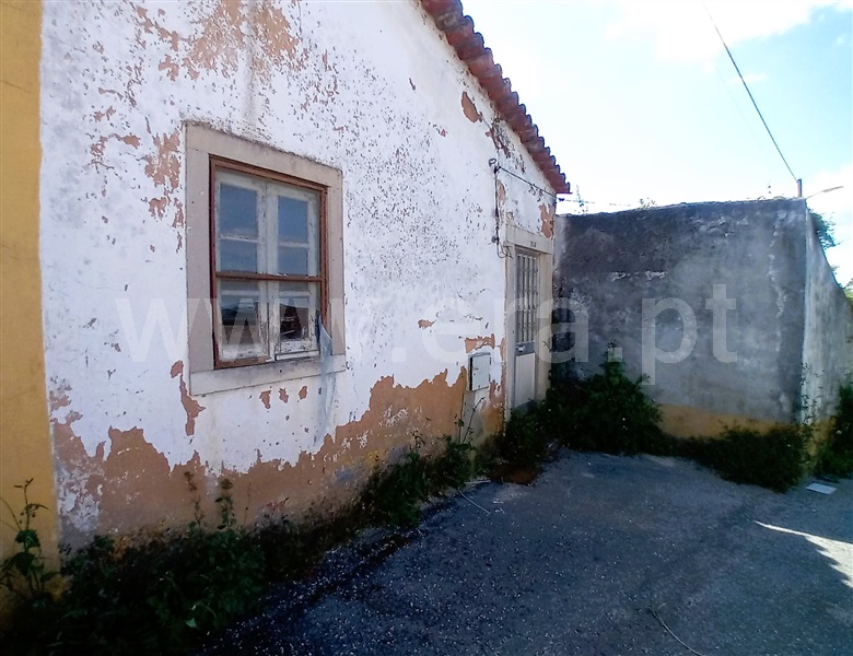 Moradia Rústica T1 / Tomar, Além da Ribeira e Pedreira