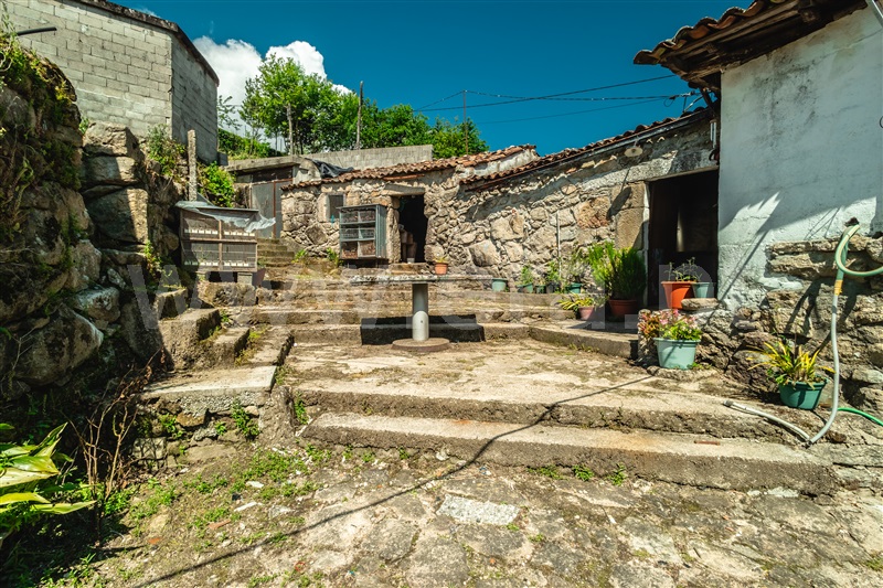 Moradia Rústica T2 com Anexo Arcos de Valdevez, Gondoriz - 1479890 - 8