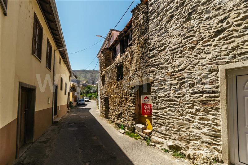 Moradia Rústica T2 / Covilhã, Serra da Estrela