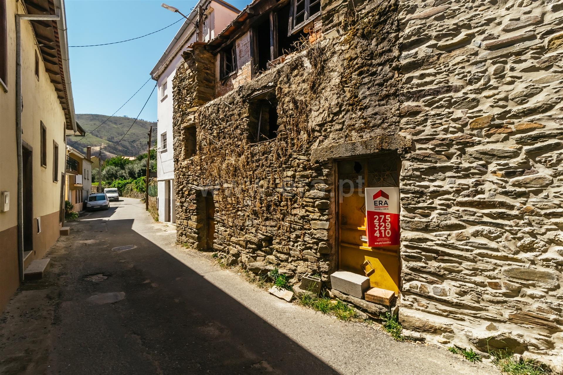 Fachada e Rua