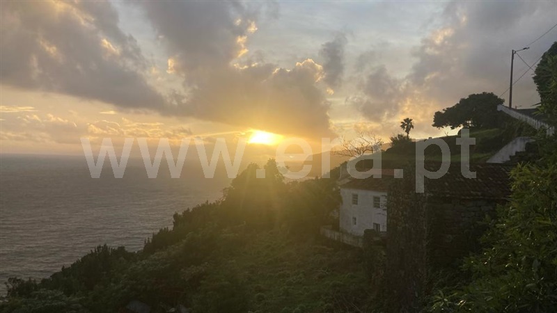 Moradia Rústica T2 / Lajes do Pico, Ribeiras