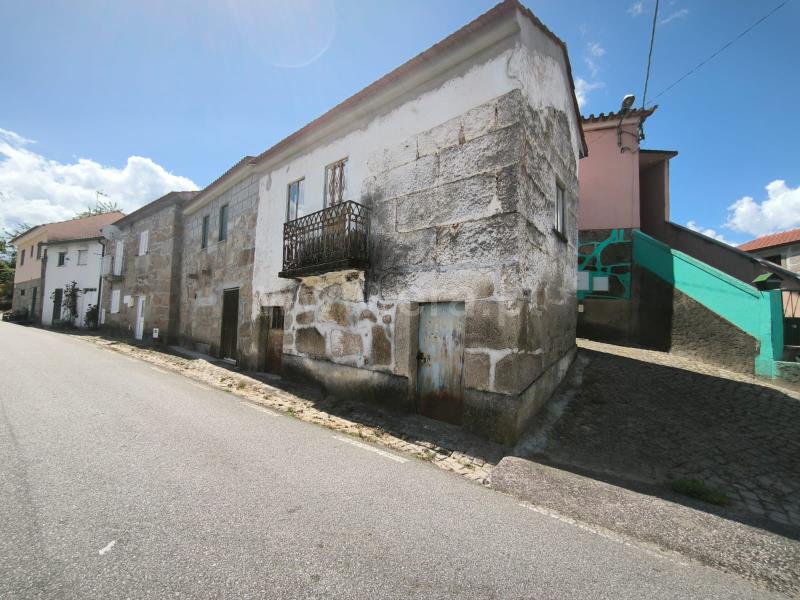 Moradia Rústica T2 / Mangualde, Alcafache