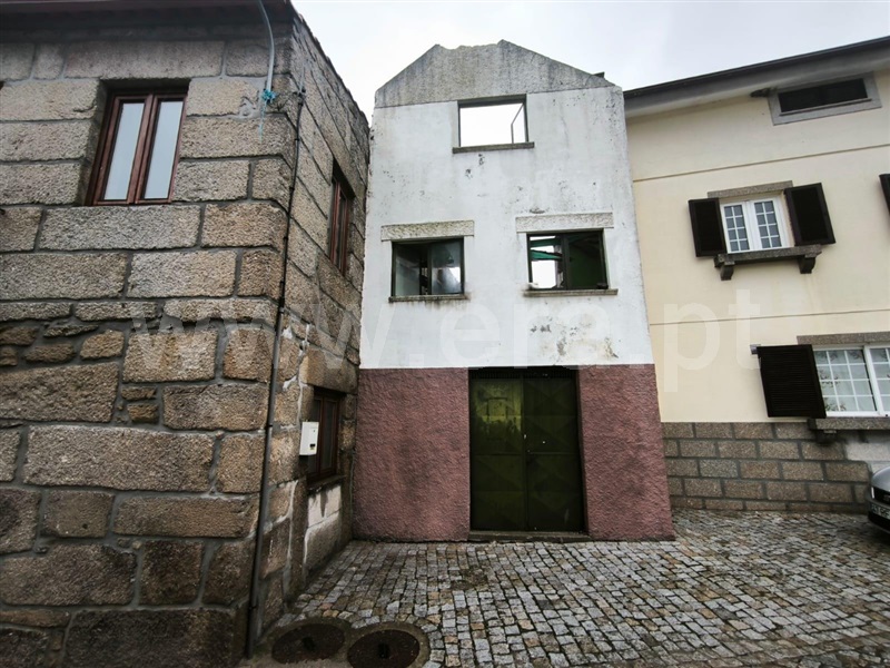 Moradia Rústica T2 / Mangualde, Fornos de Maceira Dão