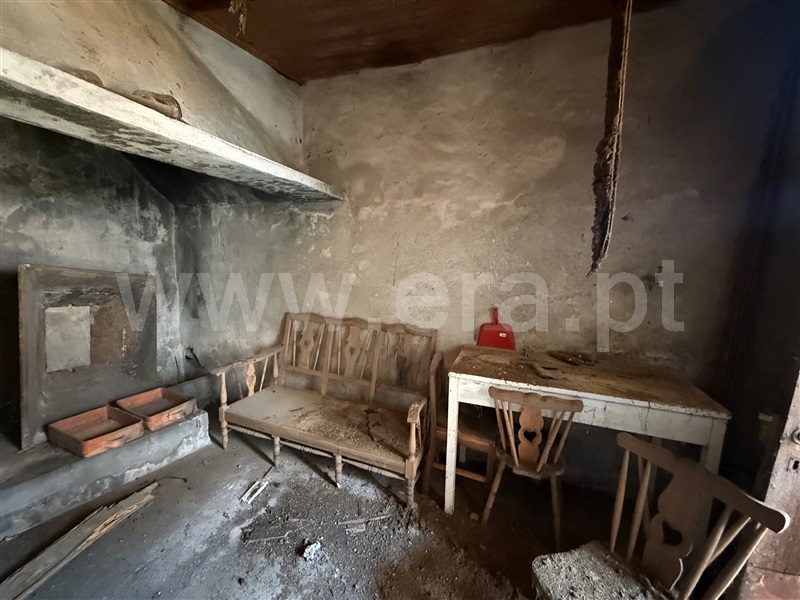 Moradia Rústica T2 com Terreno Paredes, Recarei - 1494027 - 11
