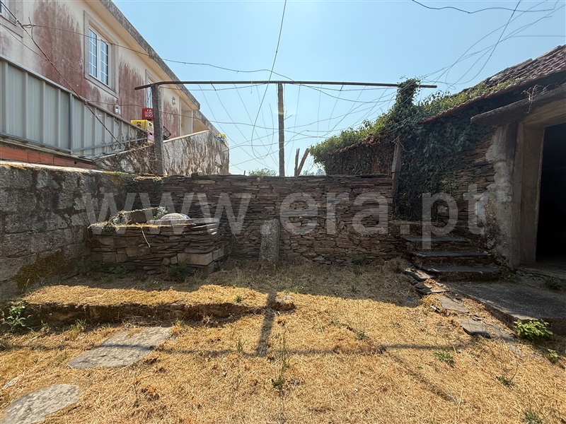 Moradia Rústica T2 com Terreno Paredes, Recarei - 1494027 - 18