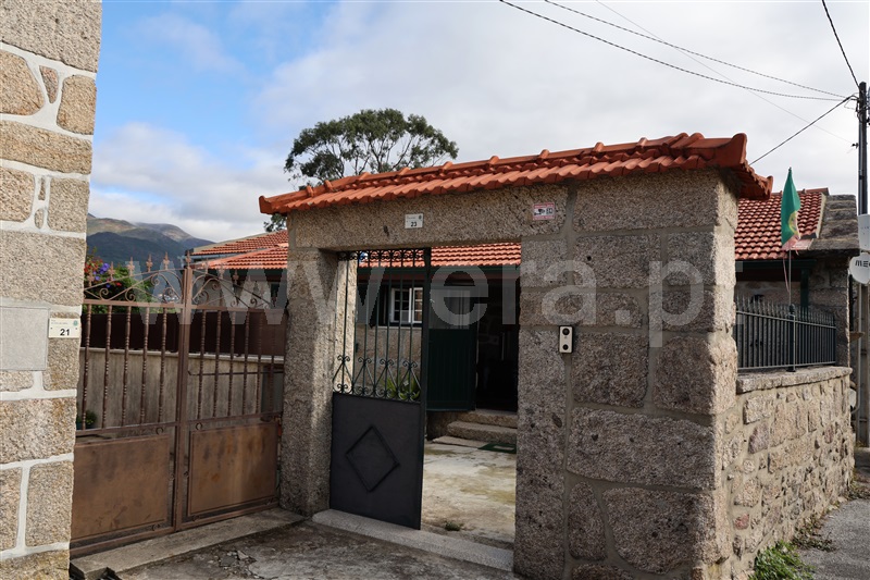 Moradia Rústica T2 / Ponte da Barca, Britelo
