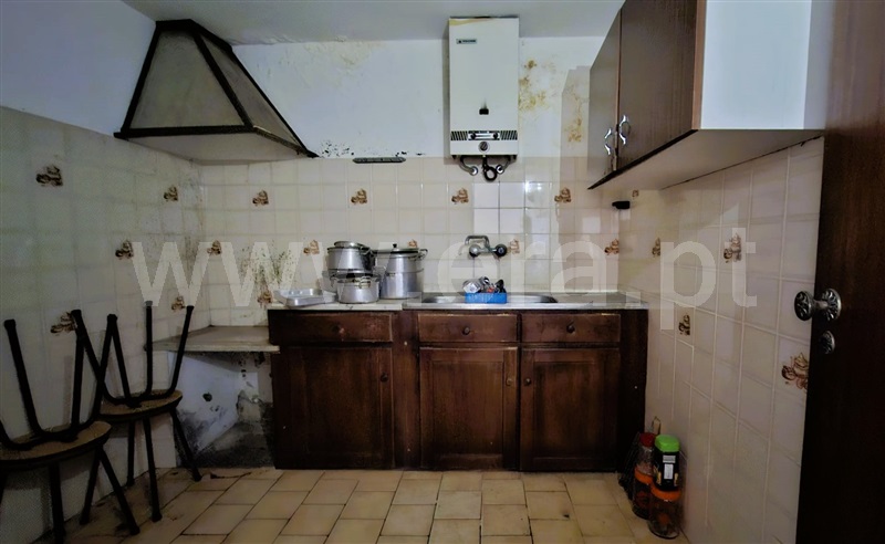 Moradia T2 à venda em Além da Ribeira e Pedreira, Tomar — foto 2